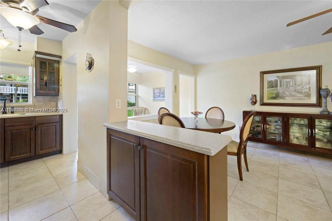 141 NE 10th Ave # 20A