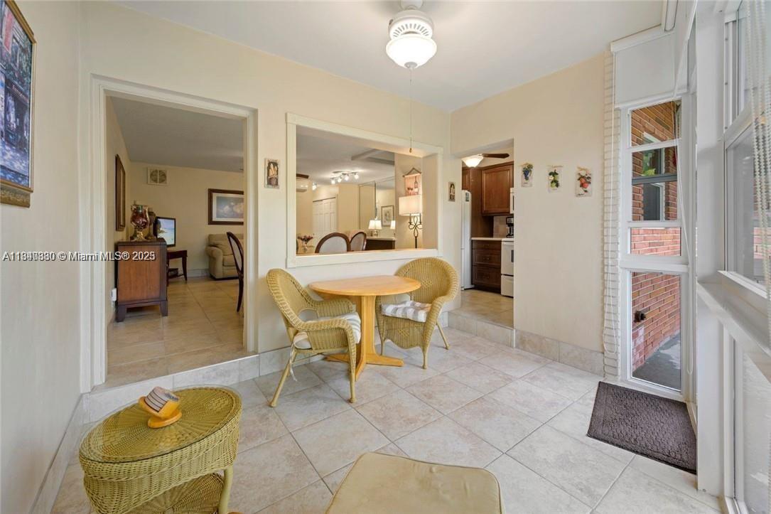 141 NE 10th Ave # 20A