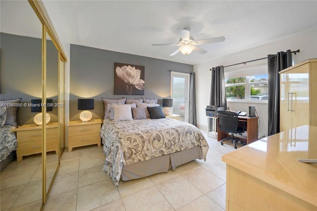 141 NE 10th Ave # 20A