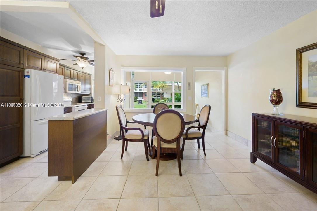 141 NE 10th Ave # 20A