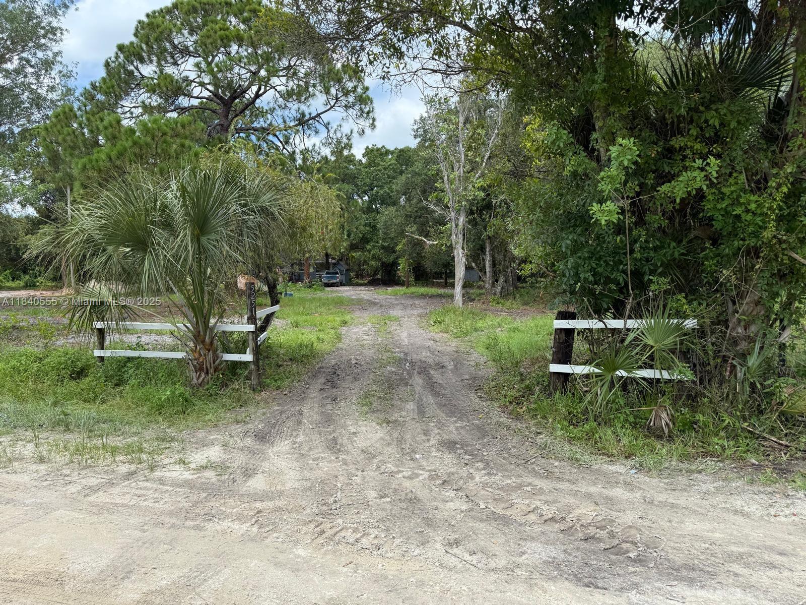 5251 Pioneer 15th st