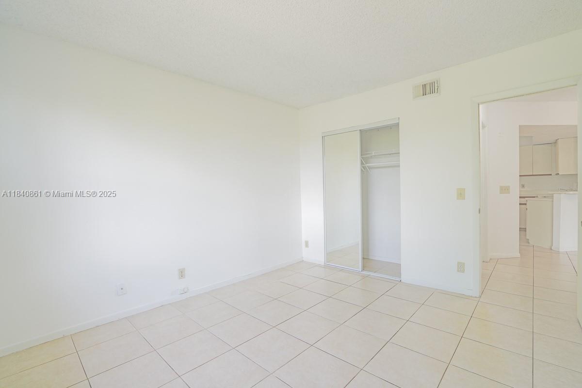 9033 Wiles Rd # 304