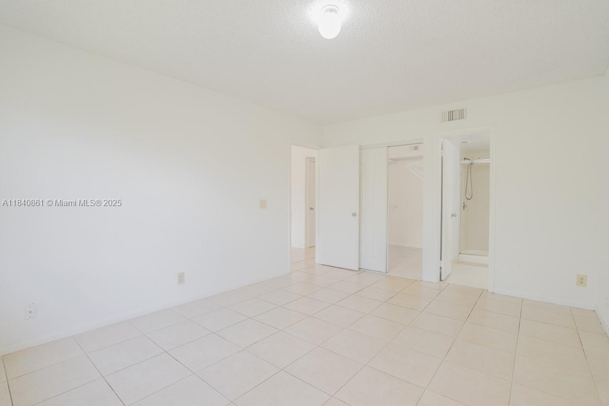 9033 Wiles Rd # 304