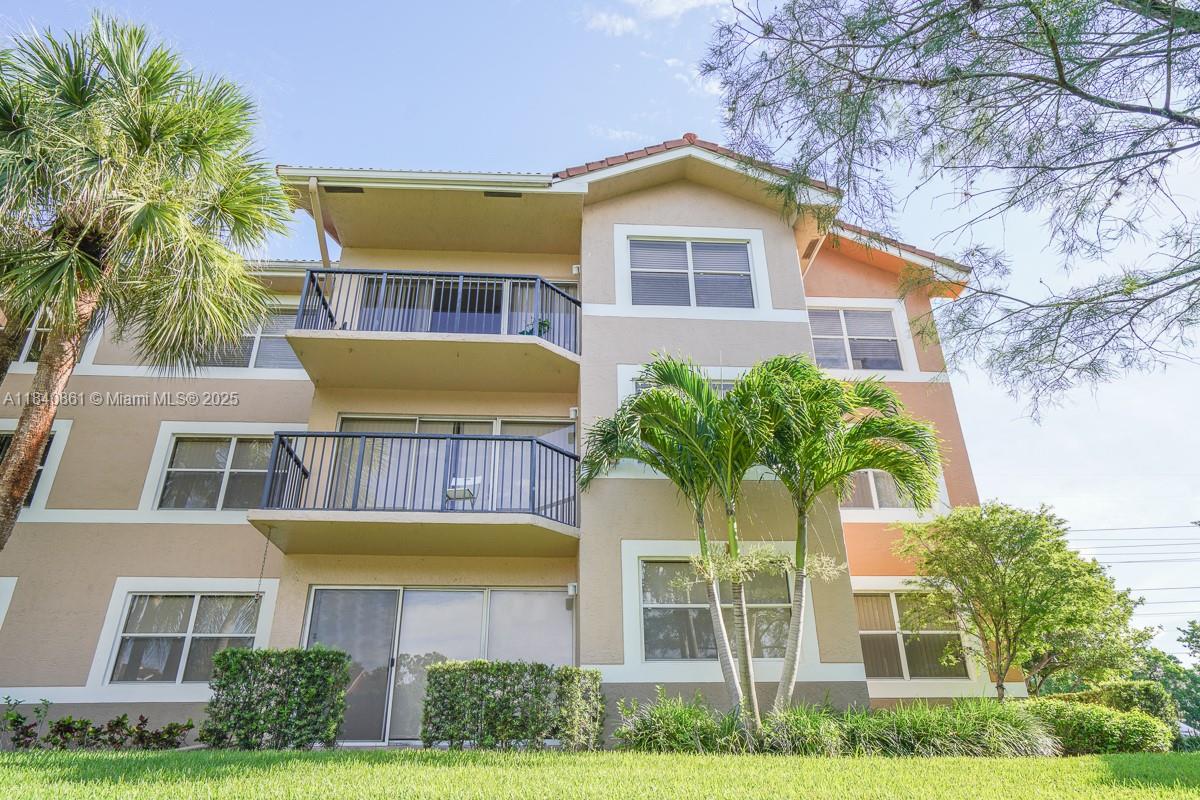 9033 Wiles Rd # 304