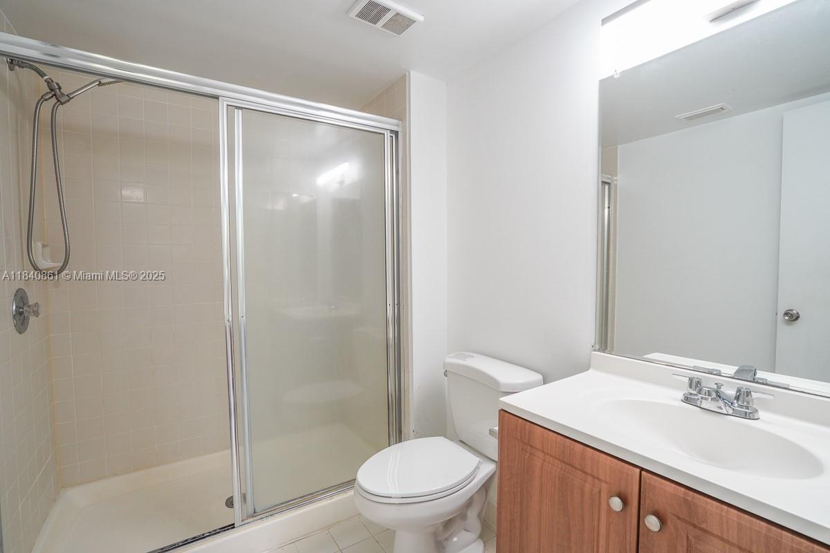 9033 Wiles Rd # 304