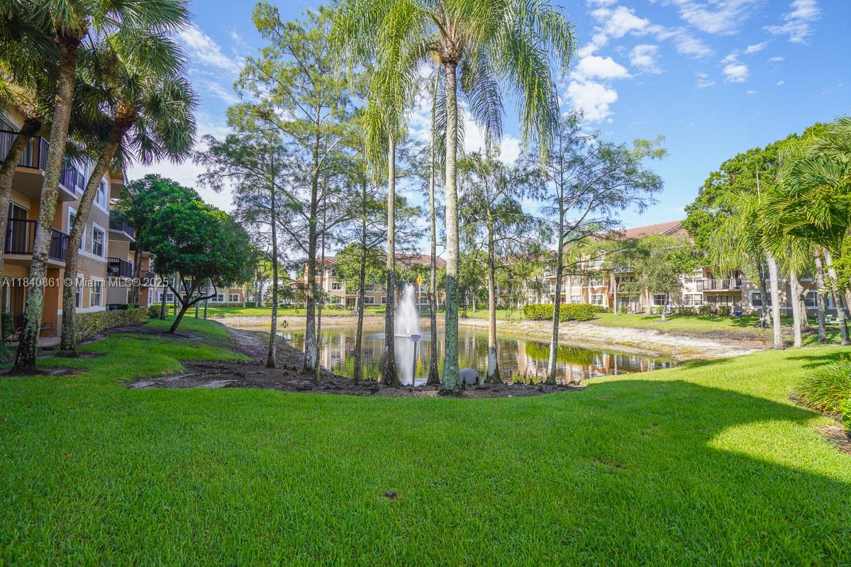 9033 Wiles Rd # 304