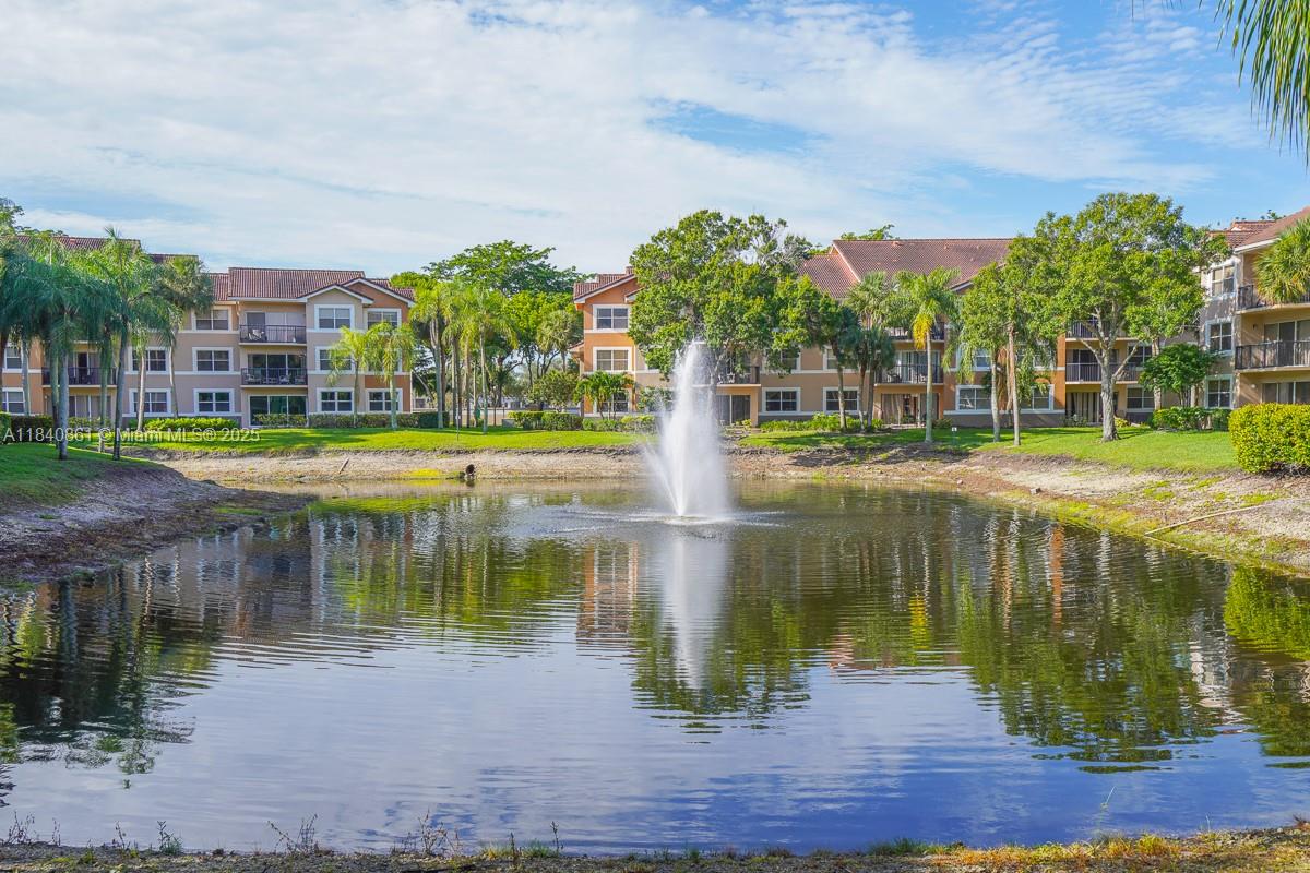 9033 Wiles Rd # 304