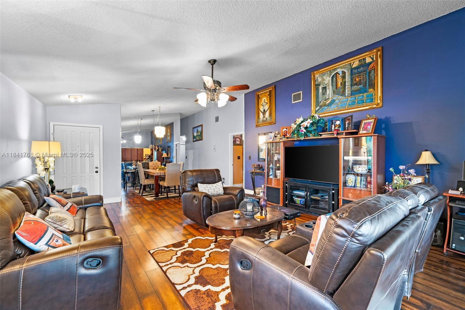 9535 NW 38th Pl