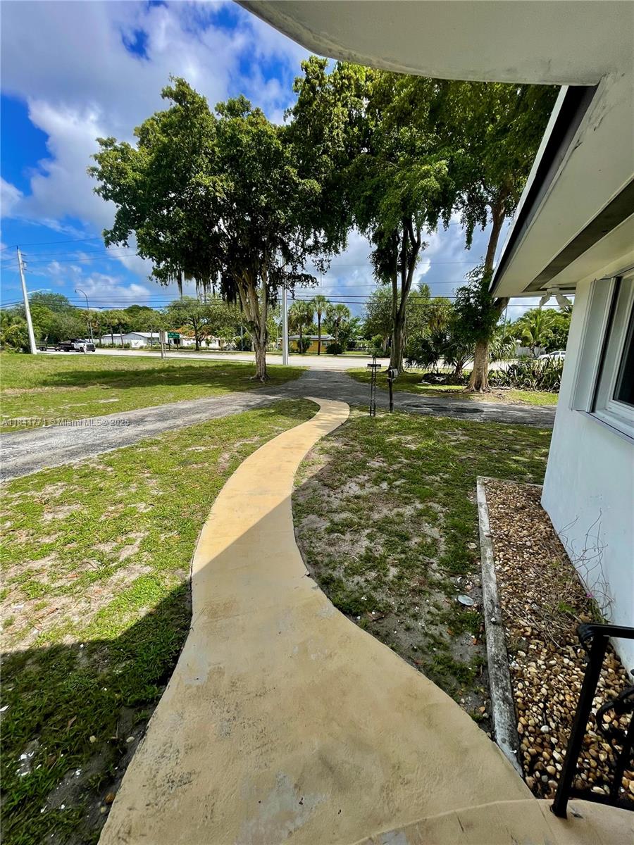 4430 W Broward Blvd