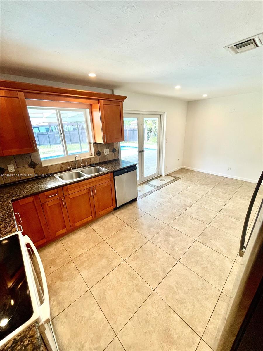 4430 W Broward Blvd