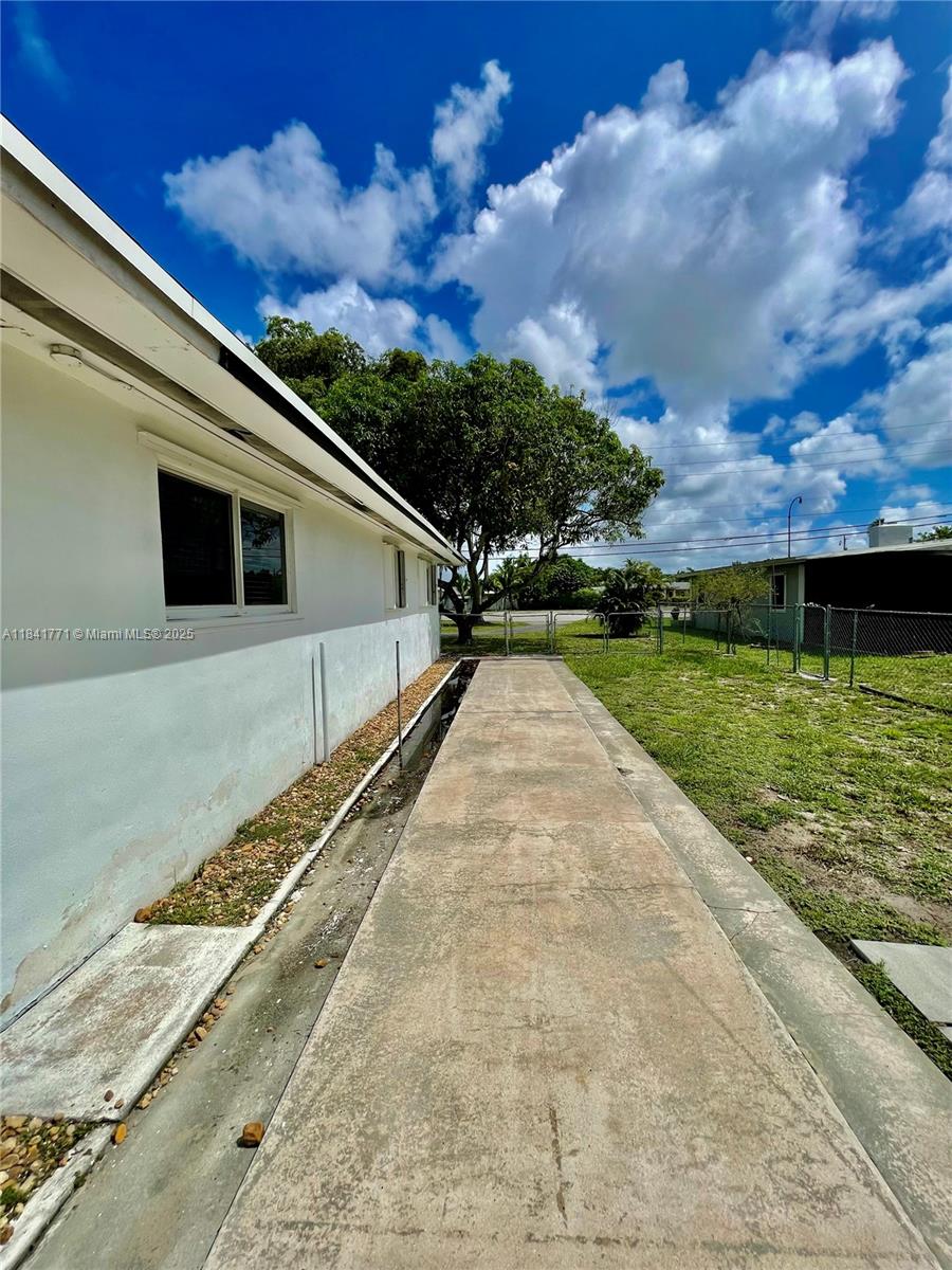 4430 W Broward Blvd