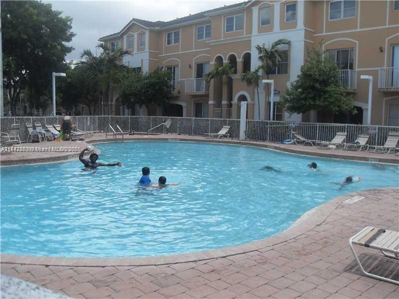 7130 NW 177th St # 8 Unit: 103-8
