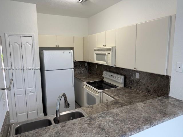 7130 NW 177th St # 8 Unit: 103-8