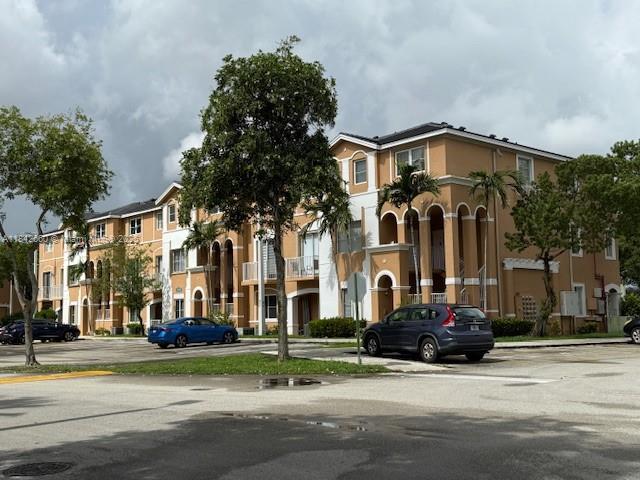 7130 NW 177th St # 8 Unit: 103-8
