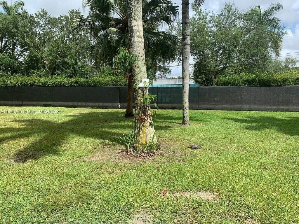 10700 SW 51st St # 0