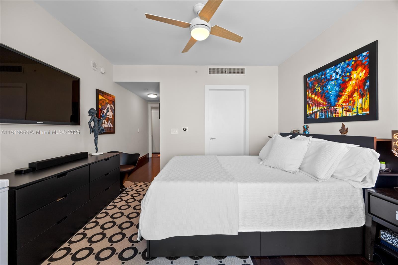 17001 Collins Ave # 3005