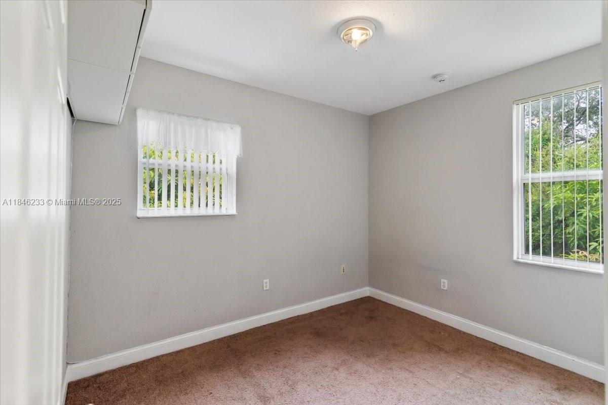 1235 NW 9th Ave # 6