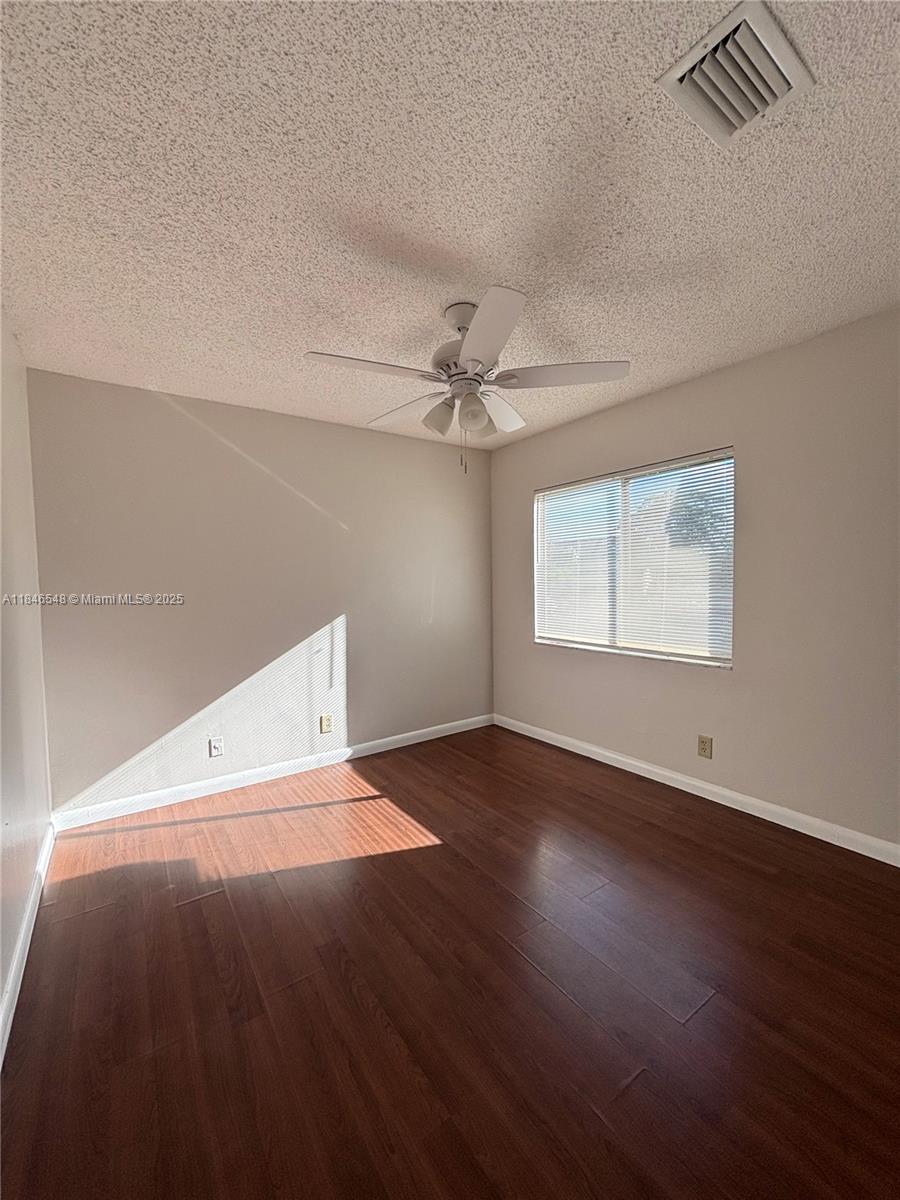1399 Sussex Dr