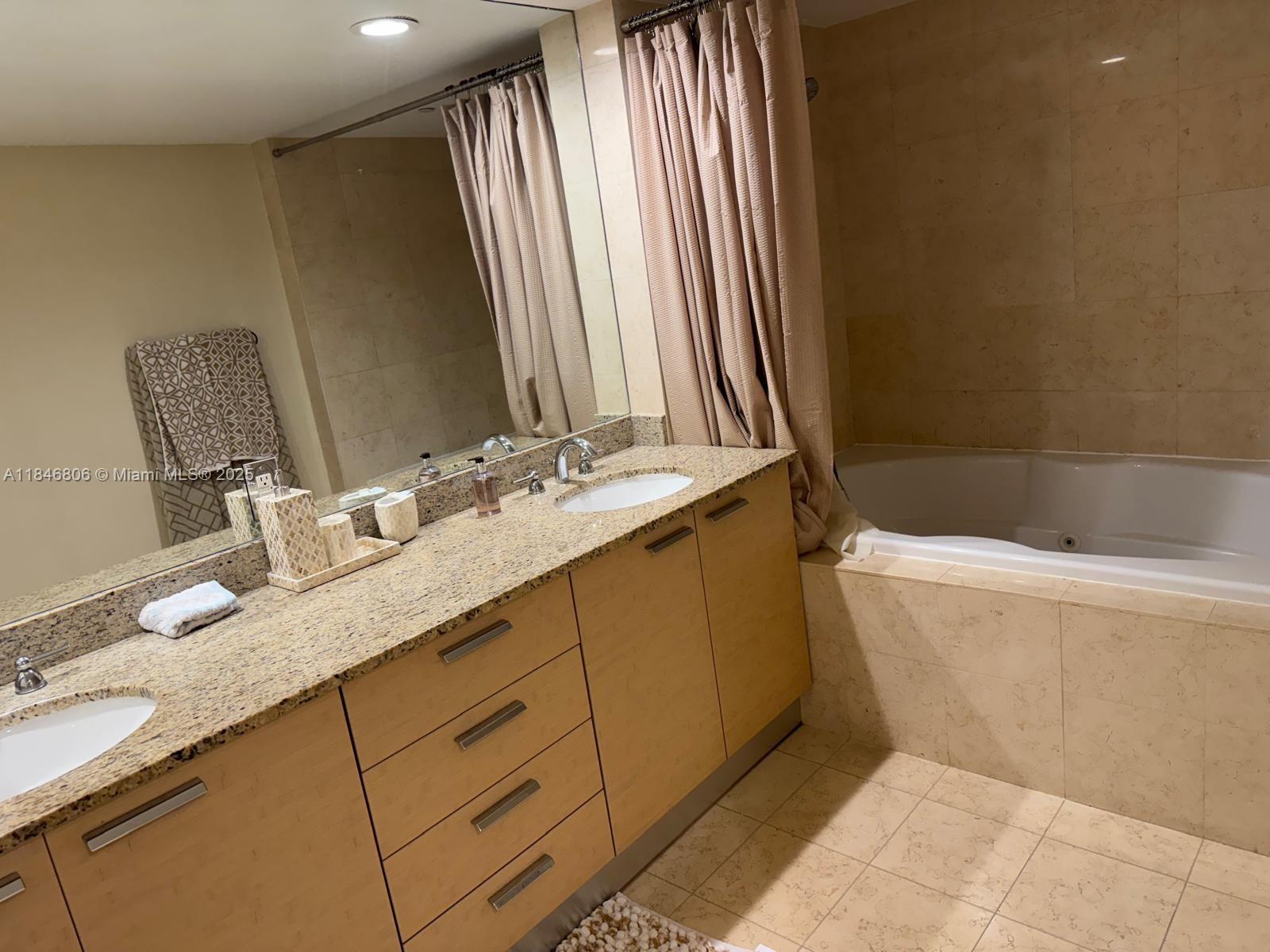 1850 S Ocean Dr # 3208