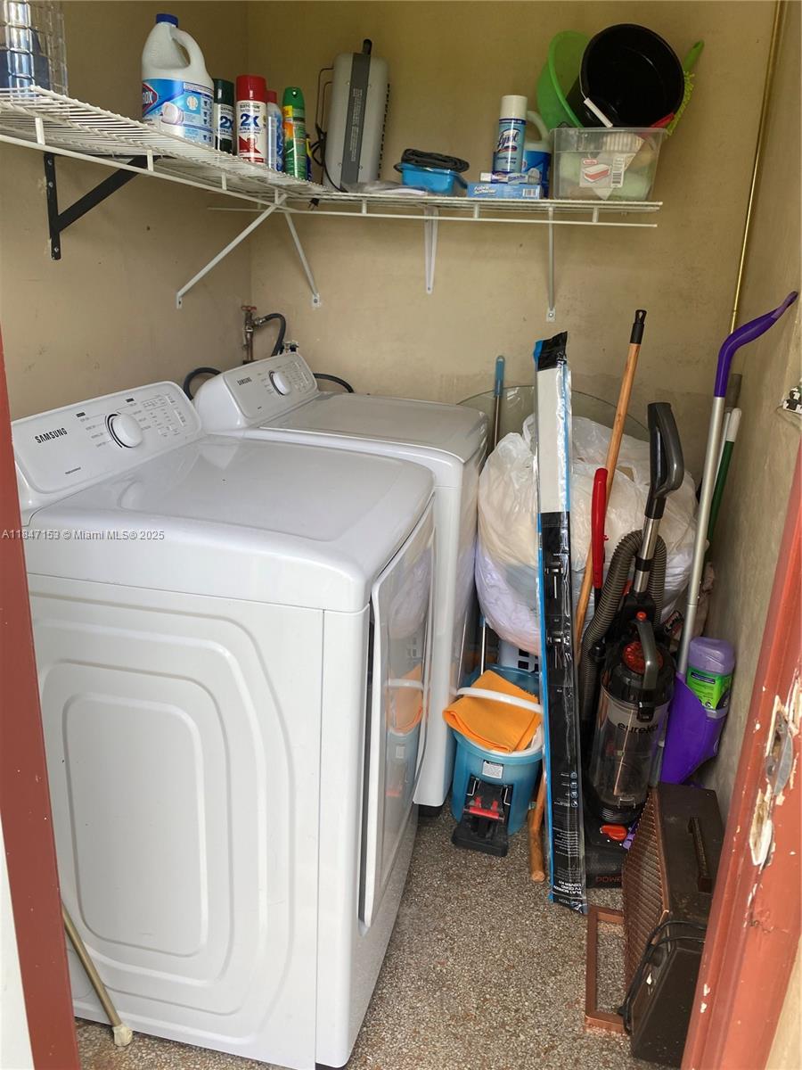 5616 Arthur St Unit: South