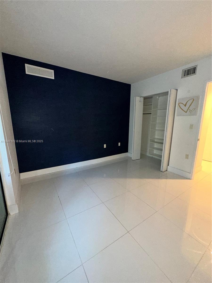200 Sunny Isles Blvd # 501 Unit: 2-501