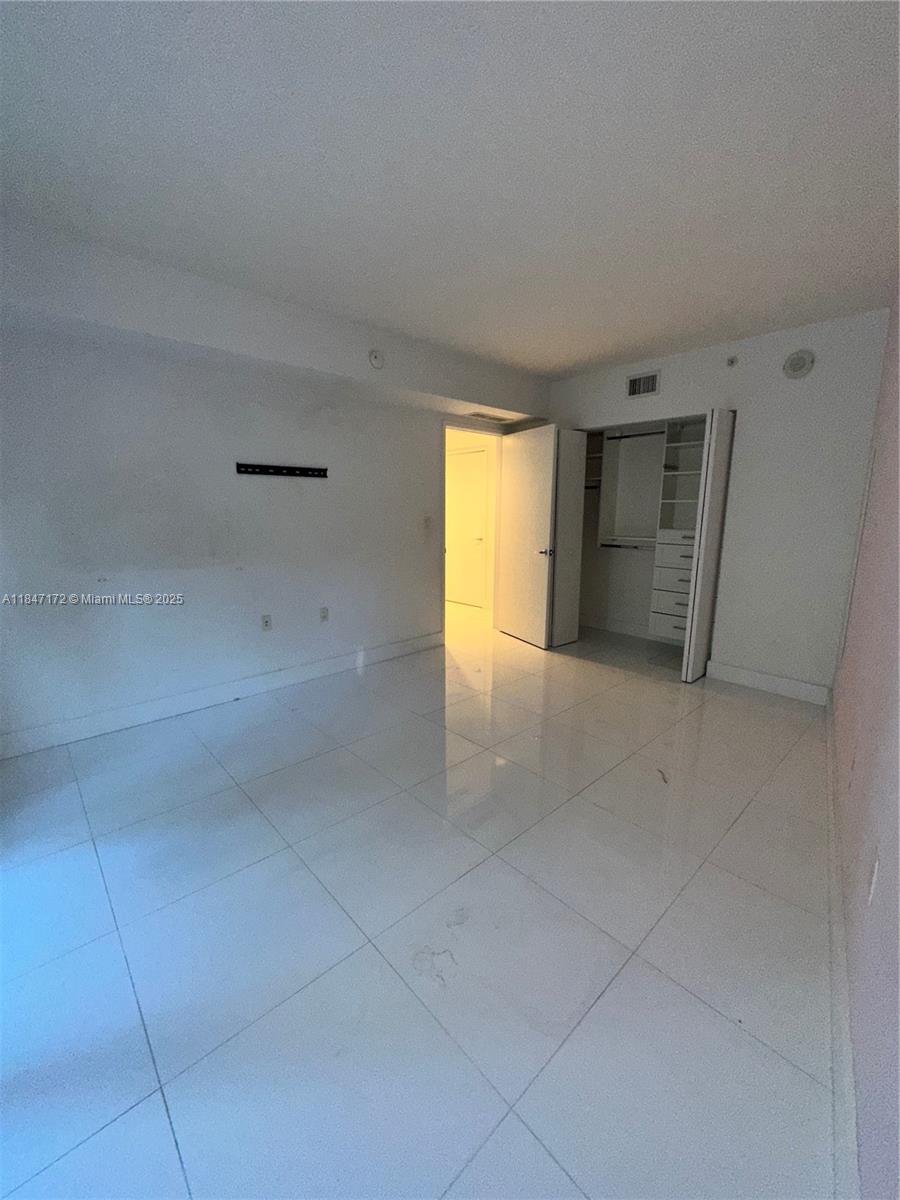 200 Sunny Isles Blvd # 501 Unit: 2-501