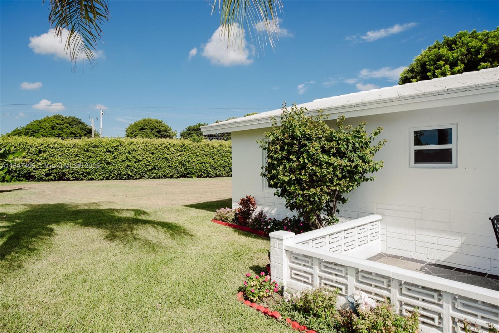 2401 SW 11th Ave