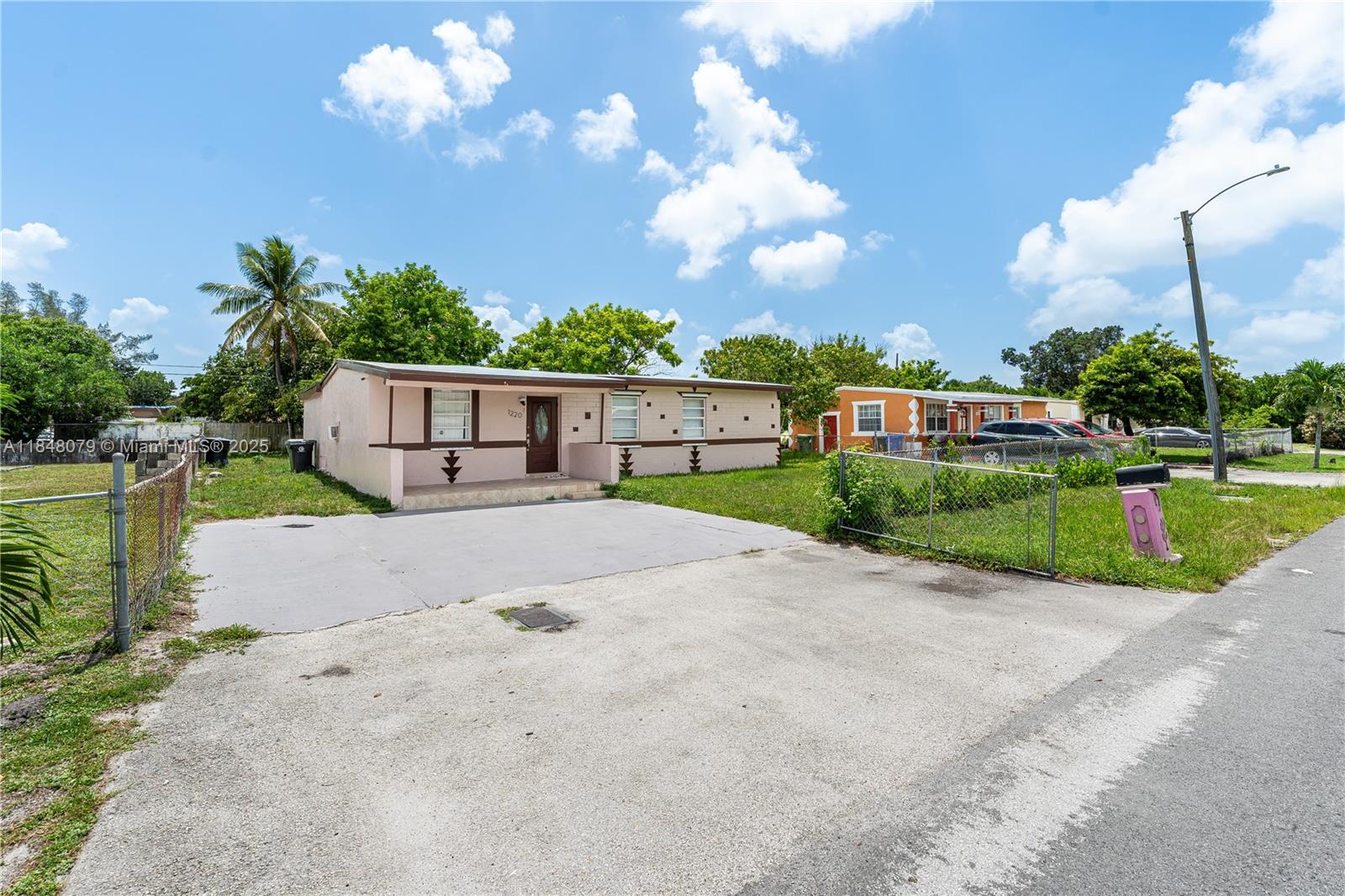 1220 NW 19th Ave
