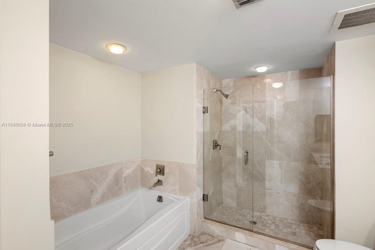 510 NW 84th Ave # 303