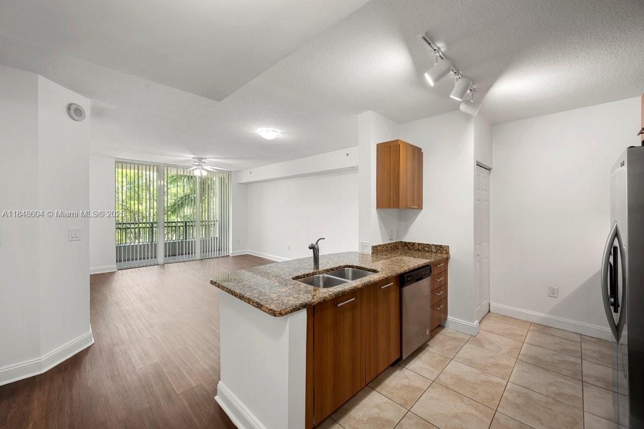 510 NW 84th Ave # 303