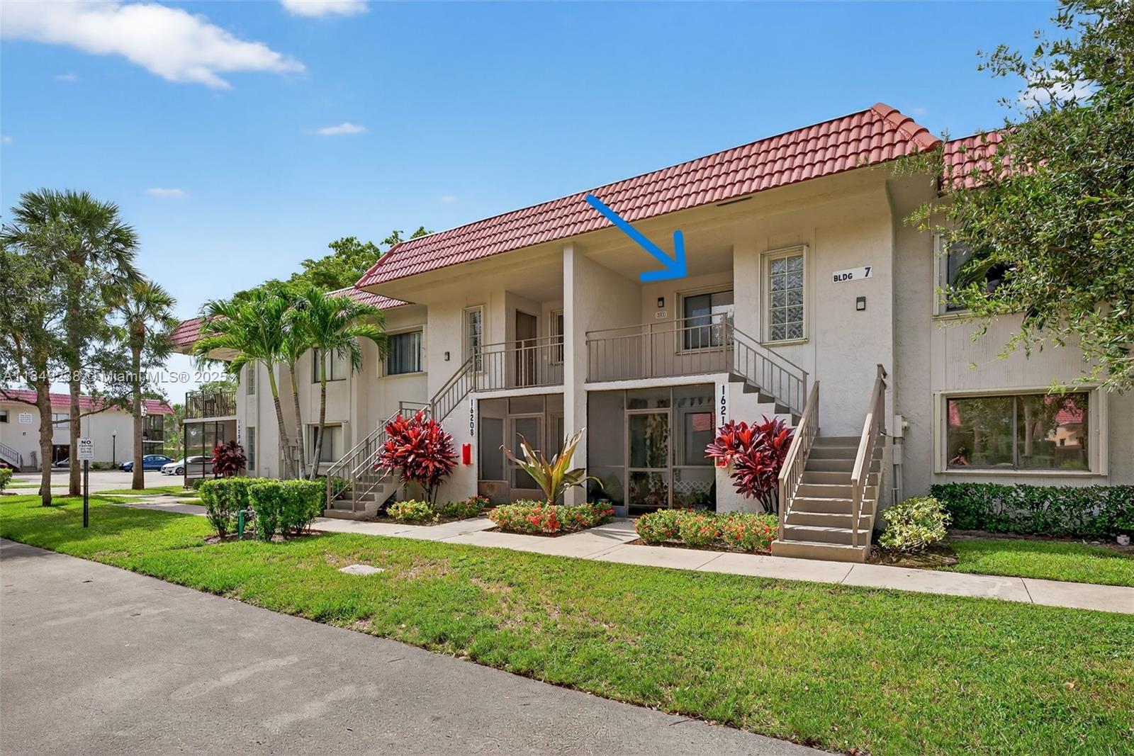 16210 Laurel Dr # 203