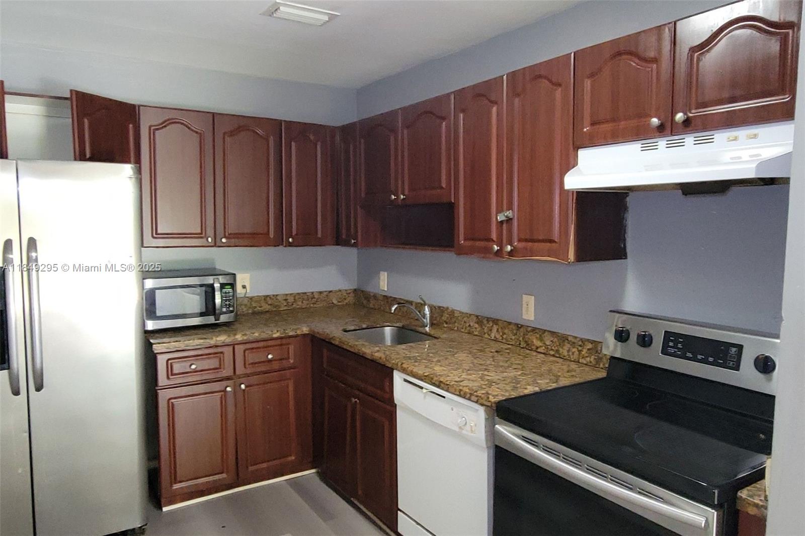 1075 NW 124th St