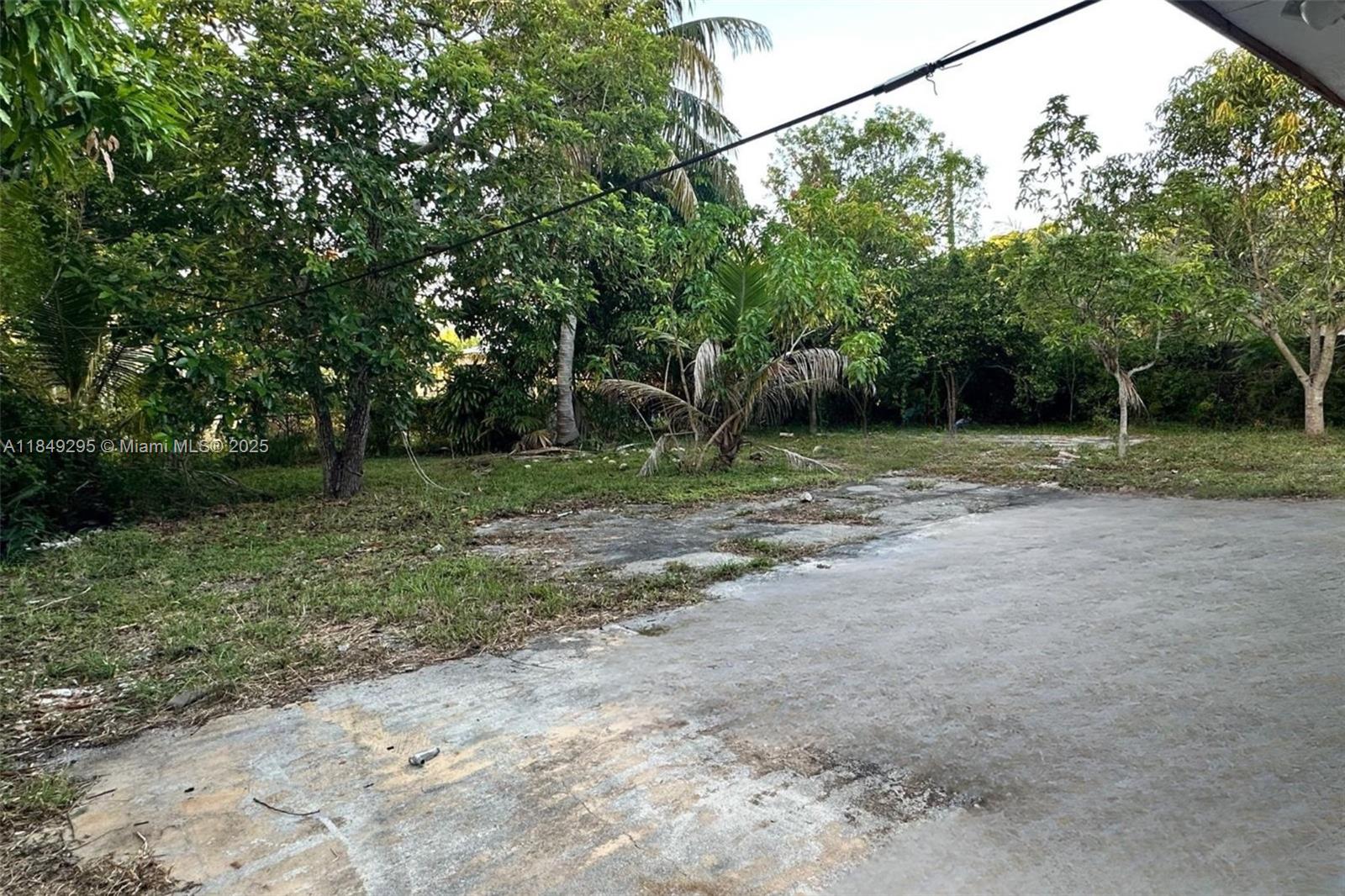 1075 NW 124th St