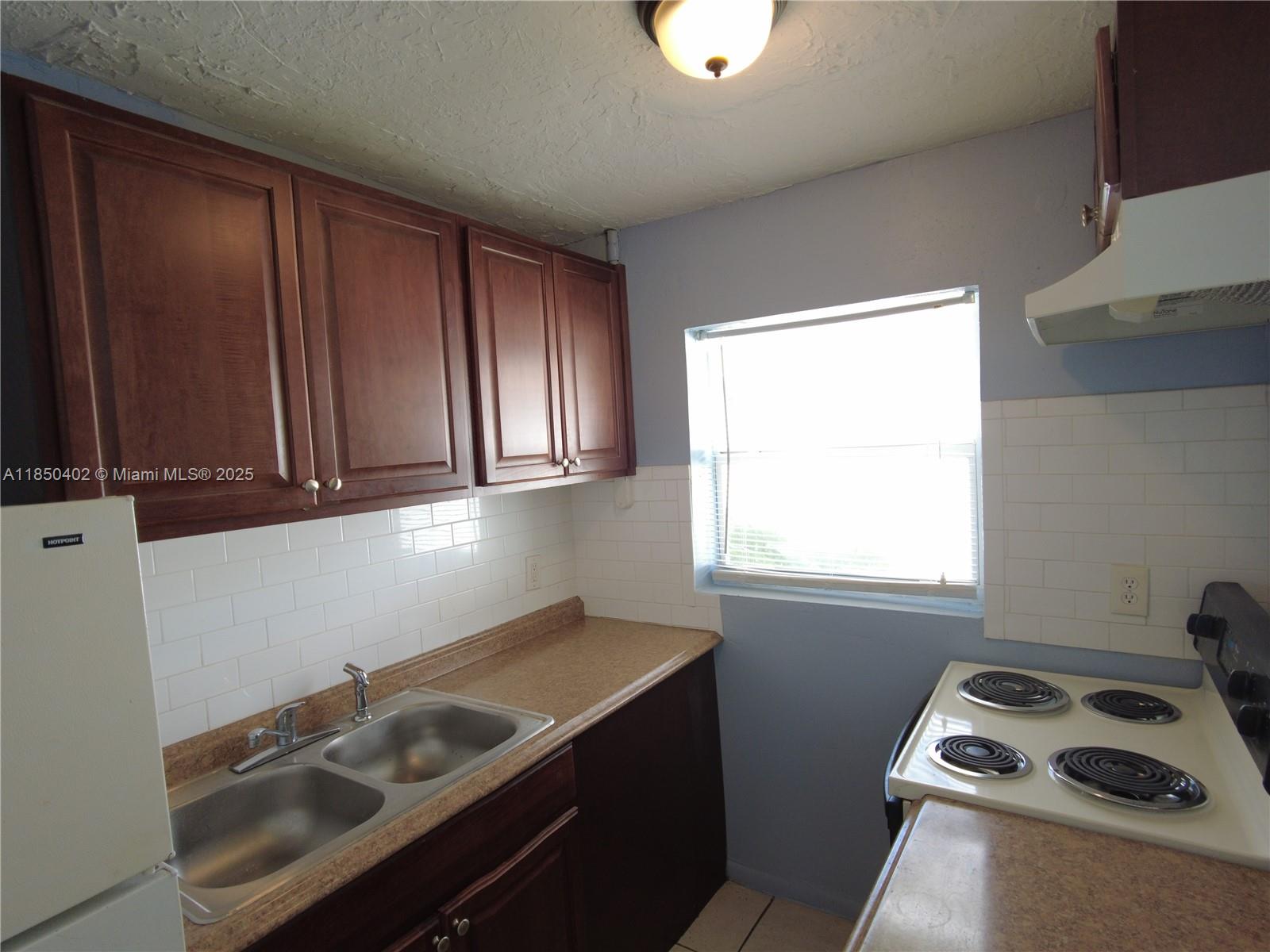 620 NW 16th Ave # 2