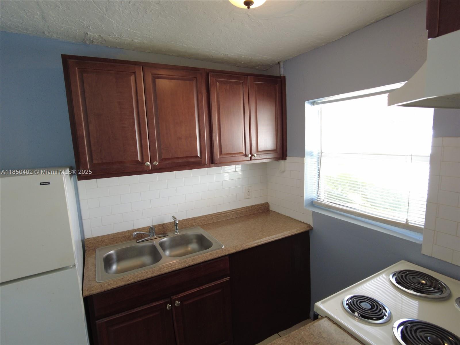 620 NW 16th Ave # 2