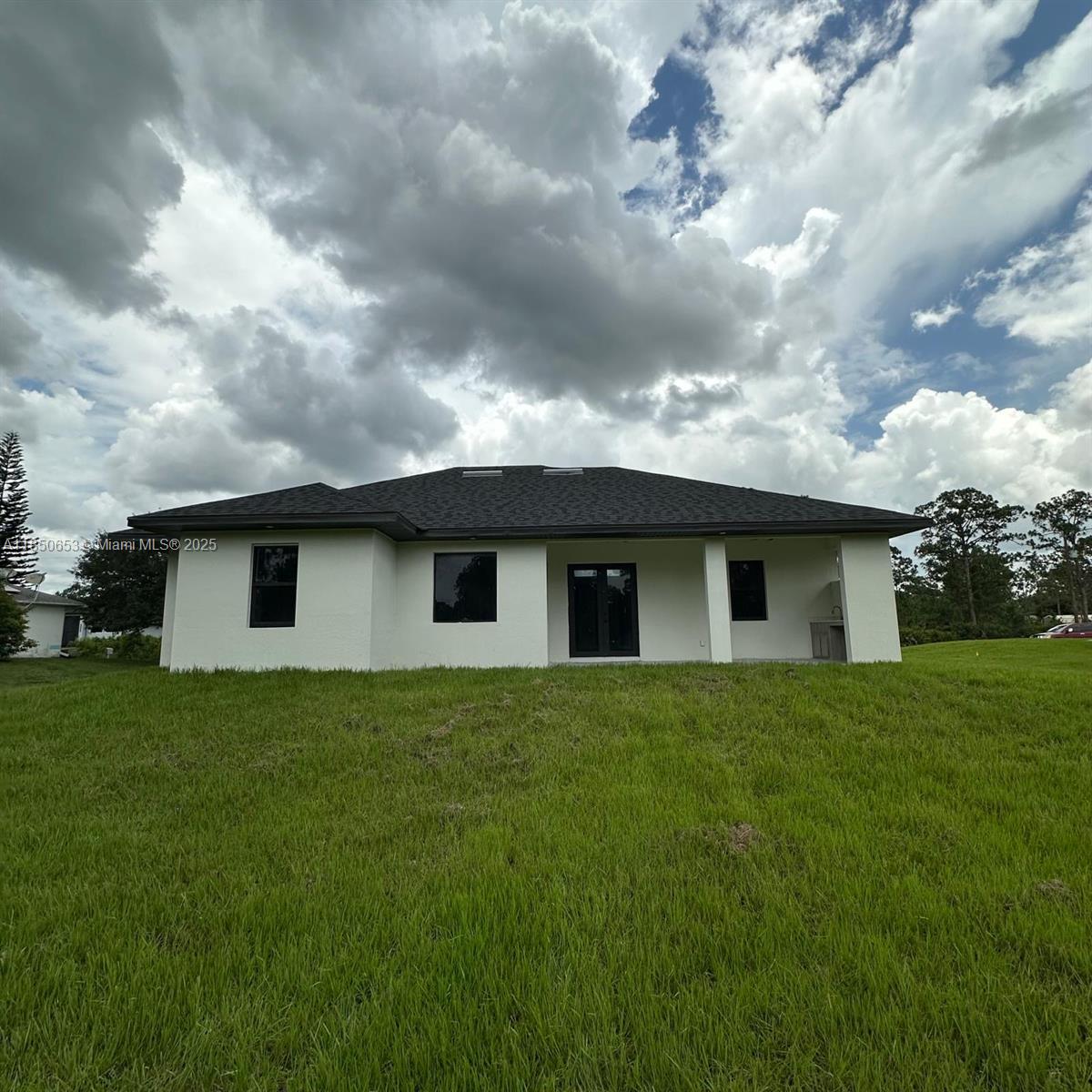 1015 Clark Ave
