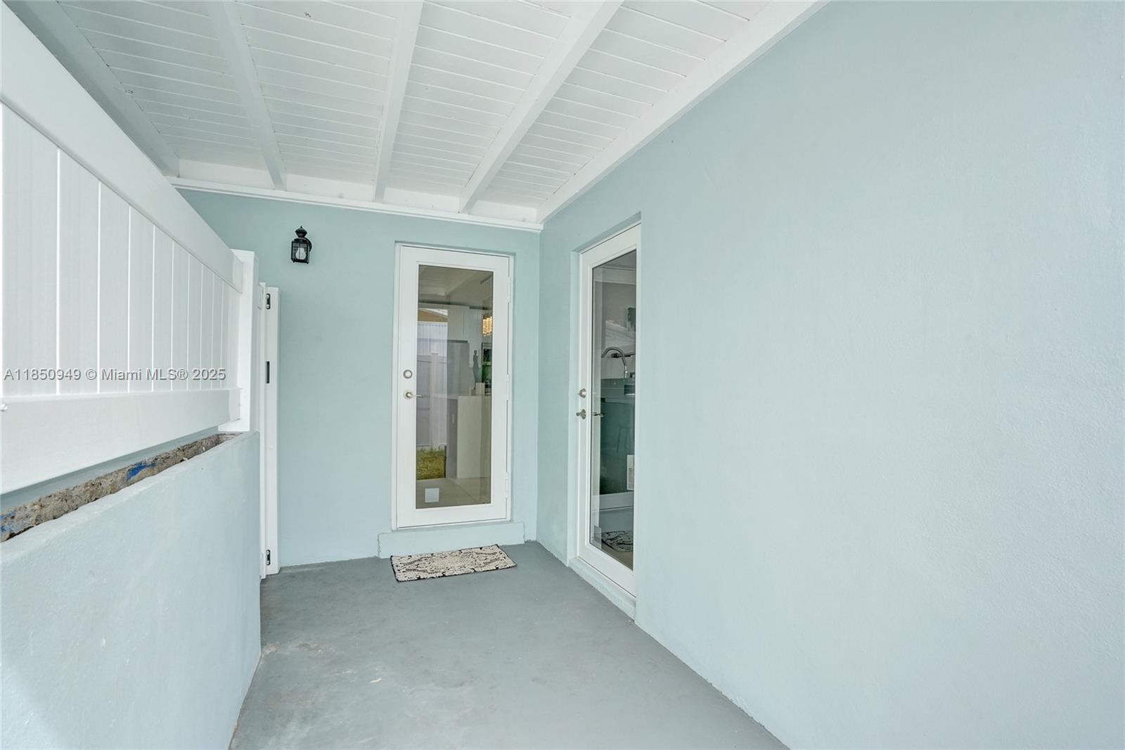 820 NE 8th Street