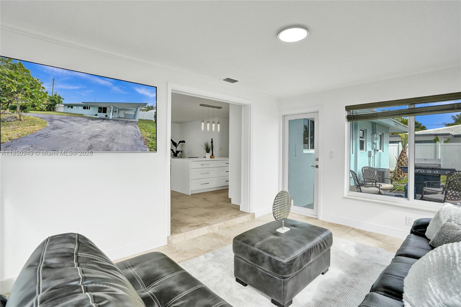 820 NE 8th Street