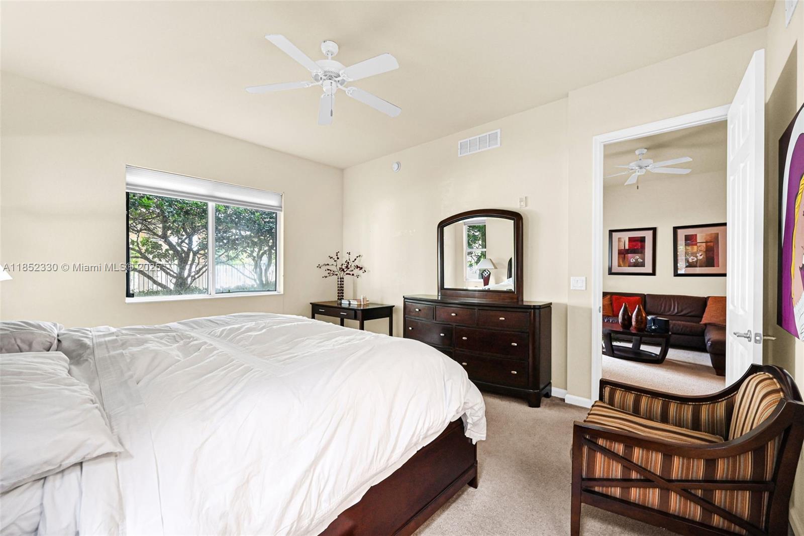 3500 Oaks Clubhouse Dr # 101