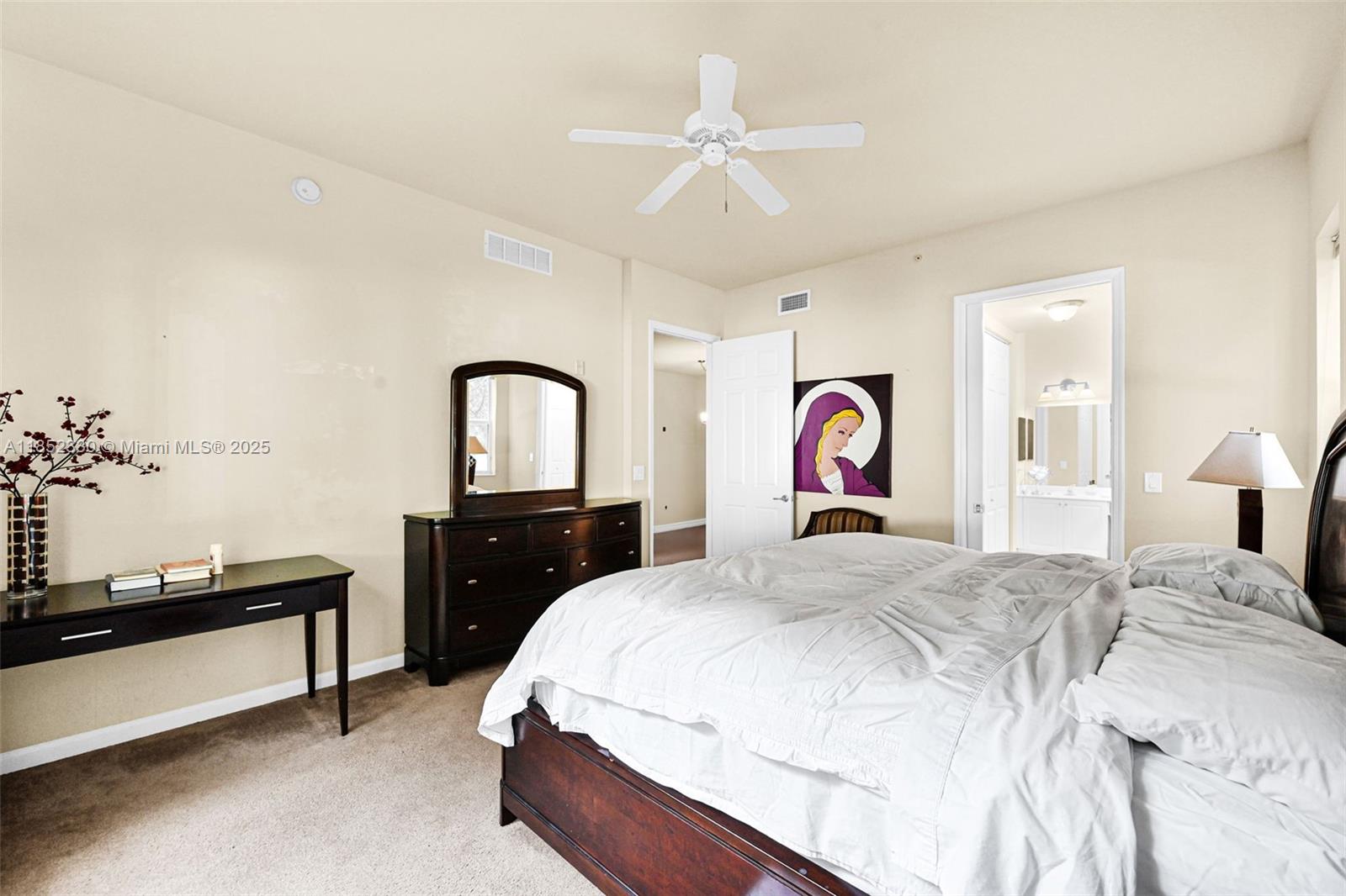 3500 Oaks Clubhouse Dr # 101