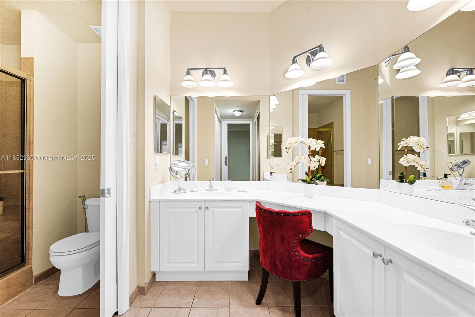 3500 Oaks Clubhouse Dr # 101