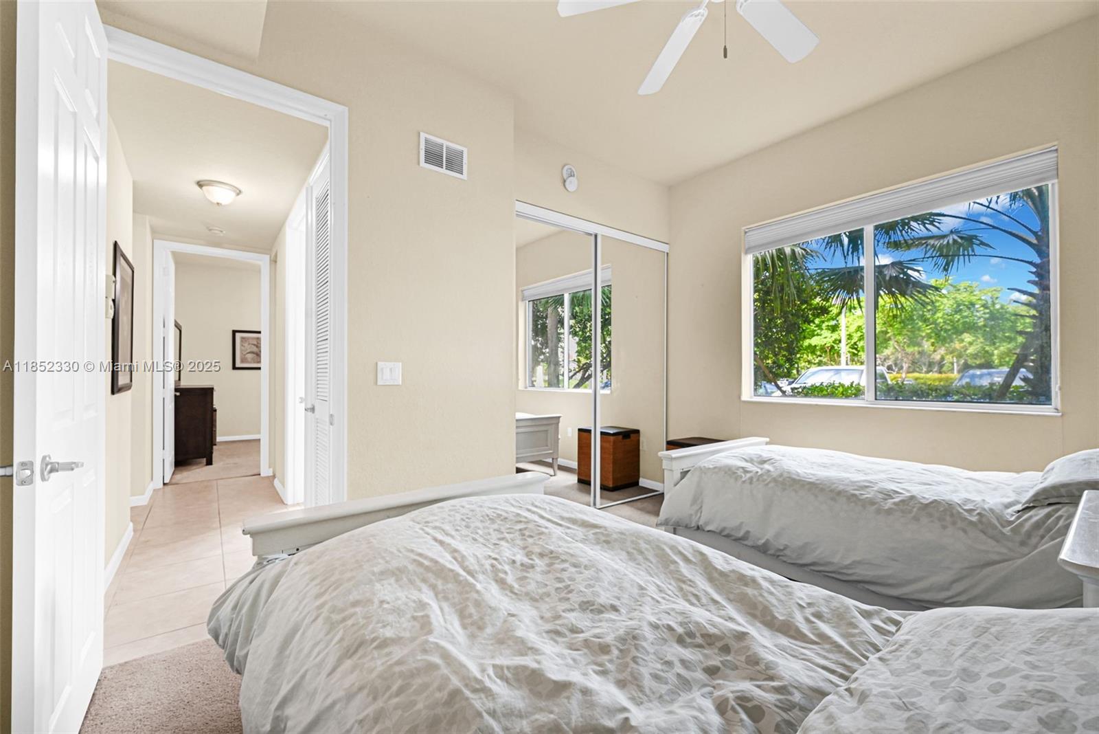 3500 Oaks Clubhouse Dr # 101