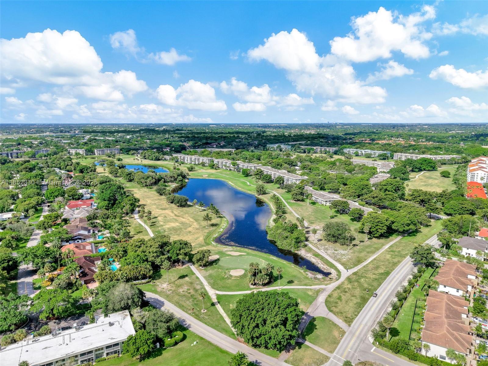 3500 Oaks Clubhouse Dr # 101