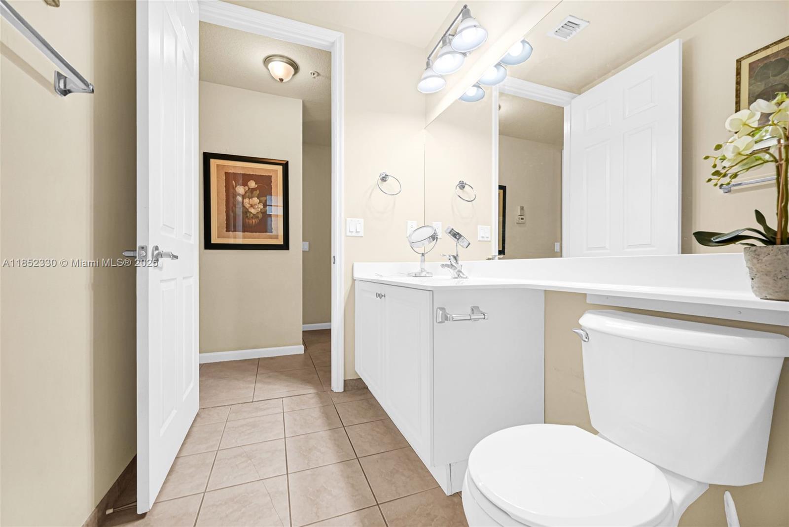 3500 Oaks Clubhouse Dr # 101