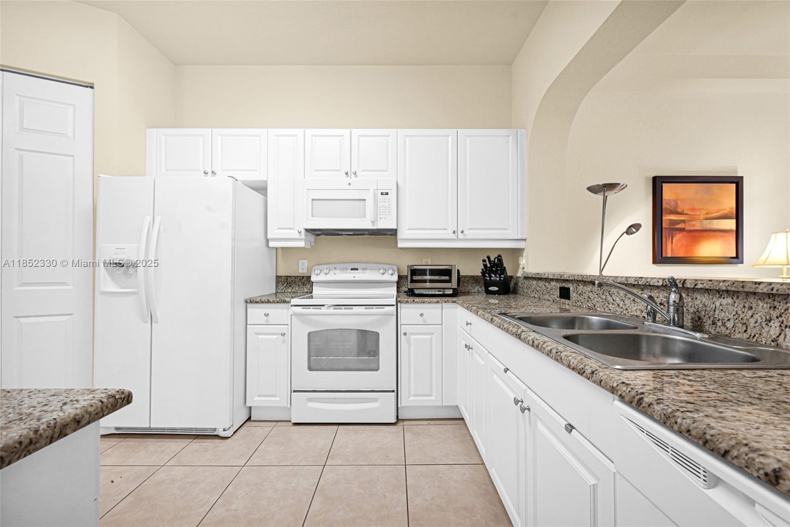 3500 Oaks Clubhouse Dr # 101