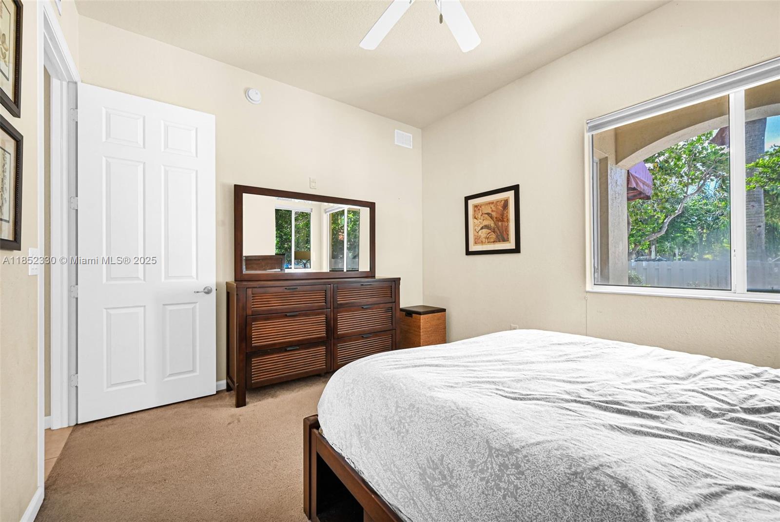 3500 Oaks Clubhouse Dr # 101