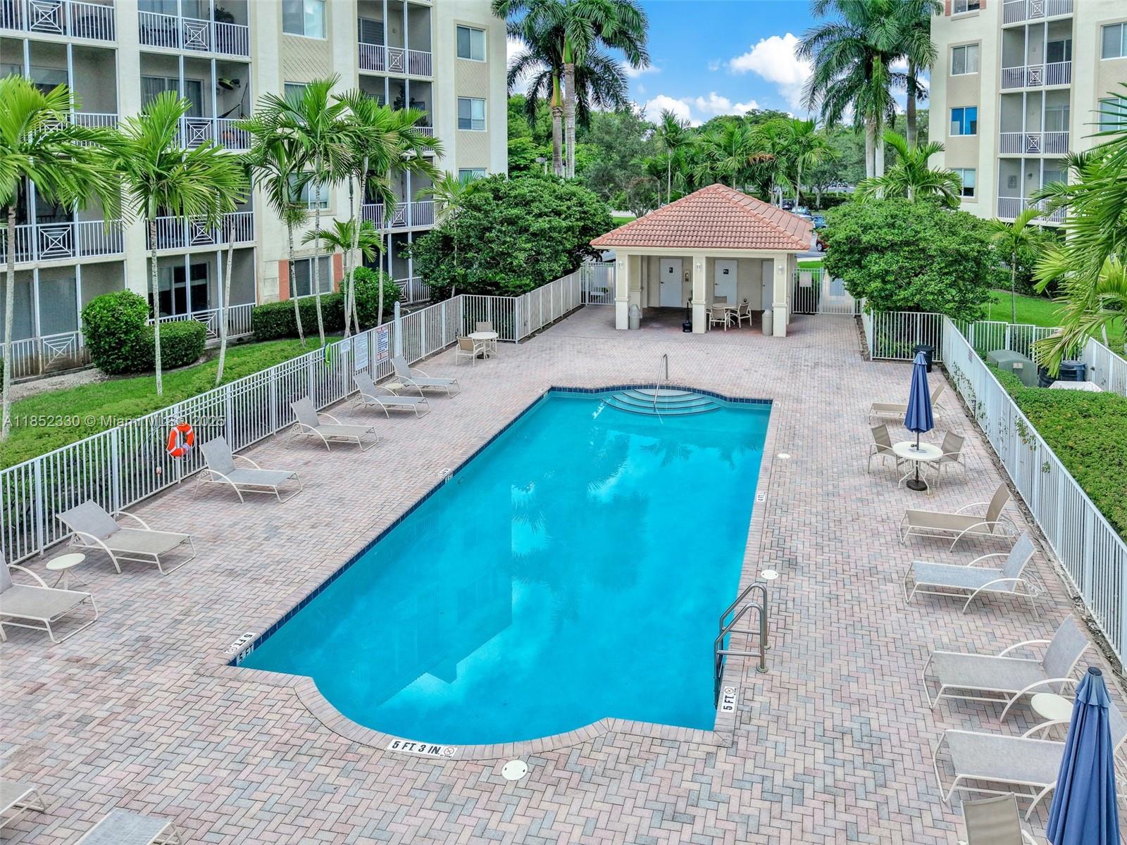 3500 Oaks Clubhouse Dr # 101