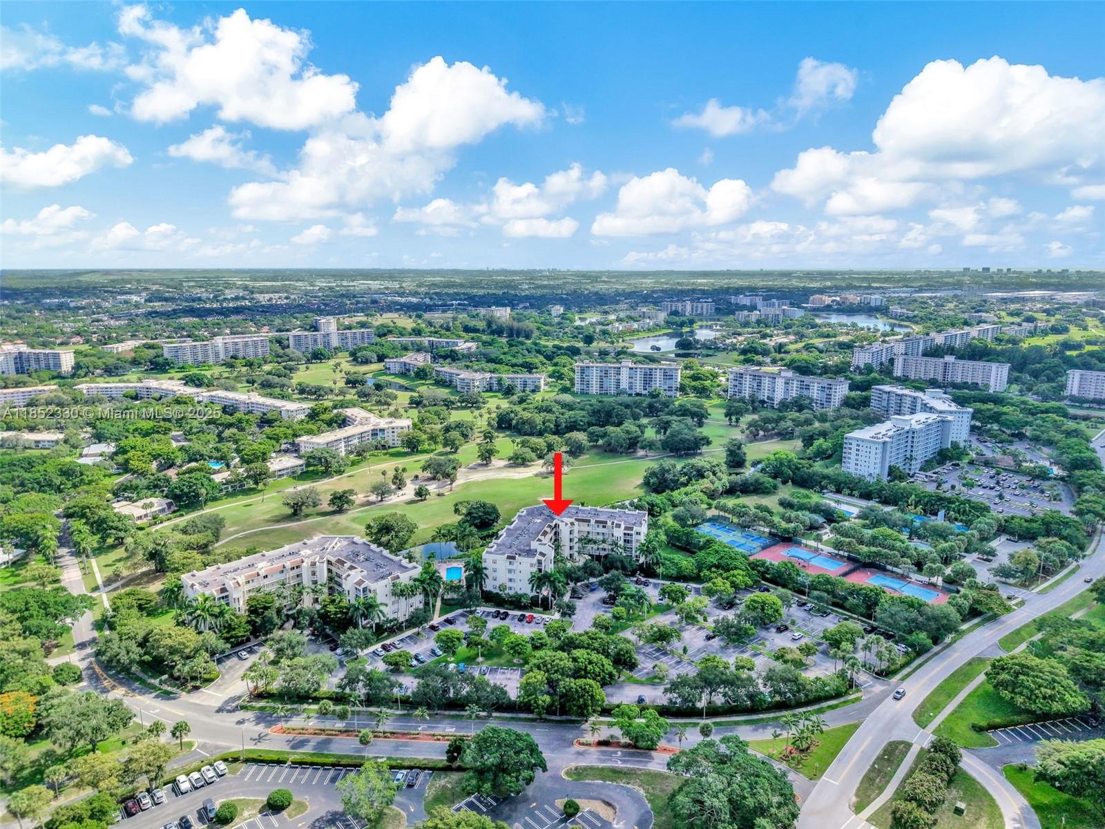 3500 Oaks Clubhouse Dr # 101