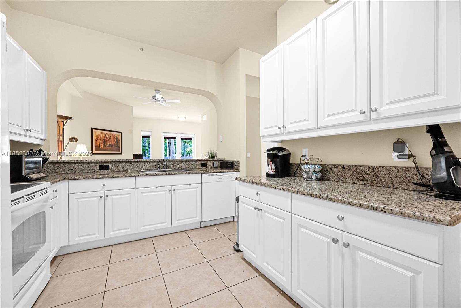3500 Oaks Clubhouse Dr # 101