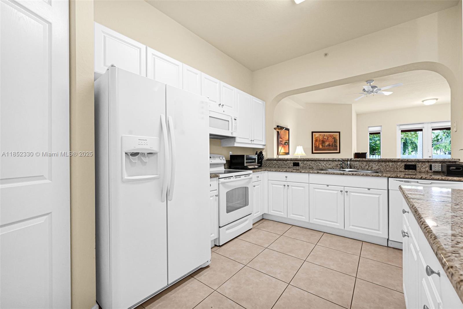 3500 Oaks Clubhouse Dr # 101
